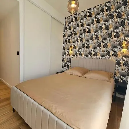 Tres Bel Centre Apartamento *